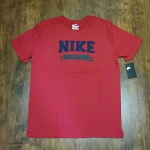 Nike athletic cut graphic t-shirt